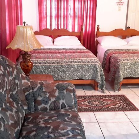Top Ranking Hill View Guesthouse Speyside Bagian luar foto