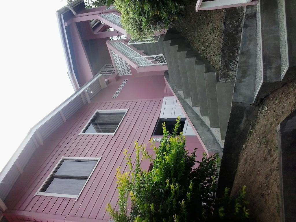 Top Ranking Hill View Guesthouse Speyside Bagian luar foto