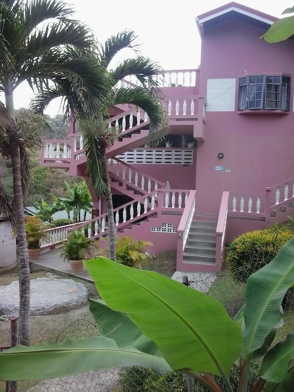 Top Ranking Hill View Guesthouse Speyside Bagian luar foto